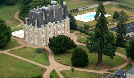 Au Chateau De Montbraye Parigné-lʼÉvêque Exterior foto